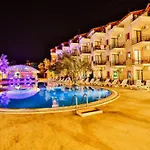 Hotel Club Gultur 3*