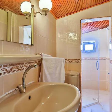 Club Gultur Hotel 3*